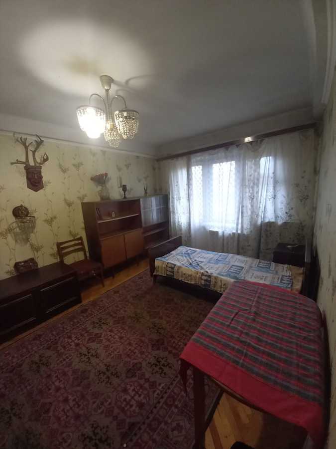 Аренда 3-комнатной квартиры 52 м², Строителей ул., 15