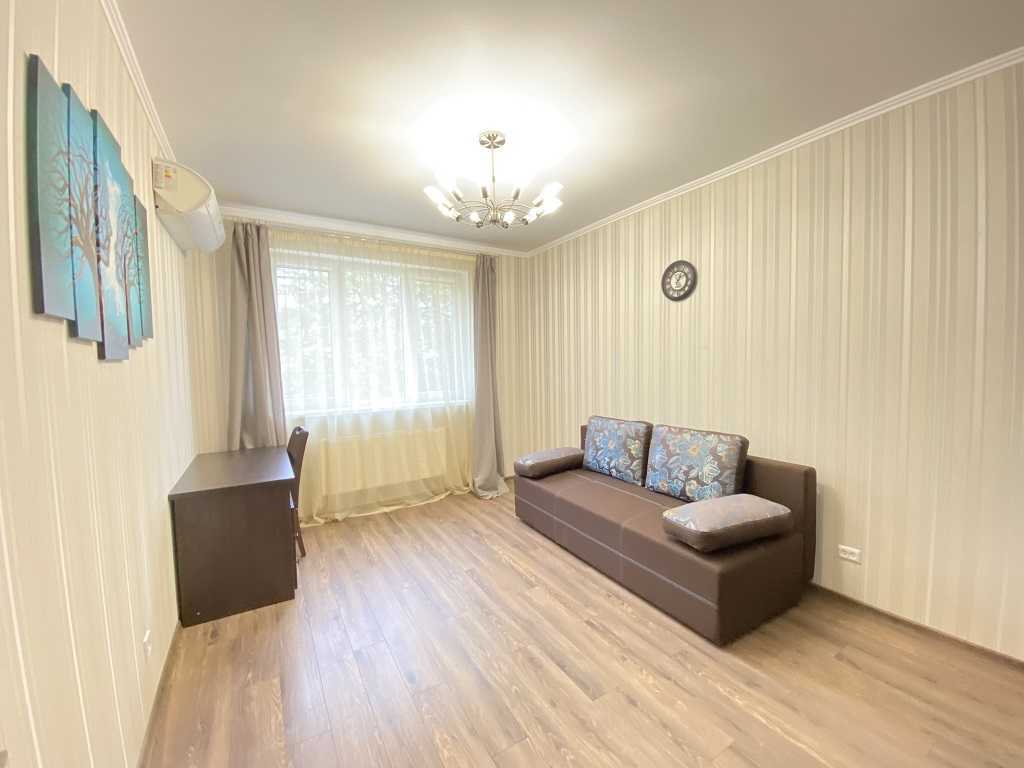 Аренда 4-комнатной квартиры 100 м², Мельникова, 51Б