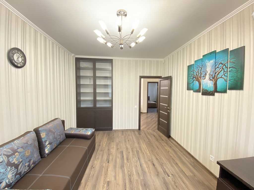 Аренда 4-комнатной квартиры 100 м², Мельникова, 51Б