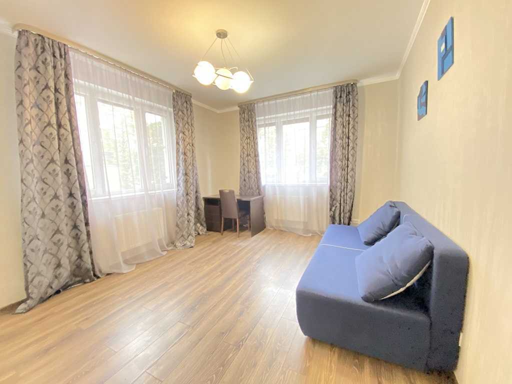 Аренда 4-комнатной квартиры 100 м², Мельникова, 51Б