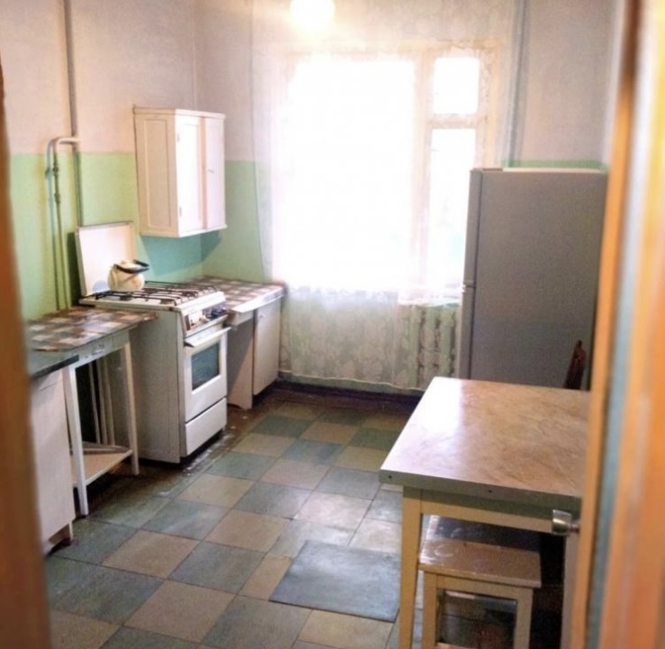 Продаж 4-кімнатної квартири 80 м², Академіка Корольова вул., 51/1