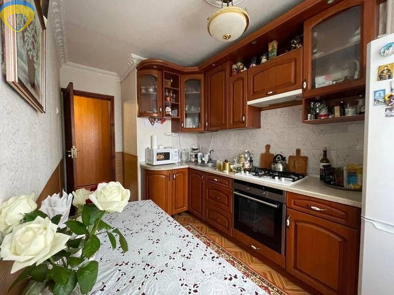 Продаж 3-кімнатної квартири 67 м², Архітекторська вул., 16