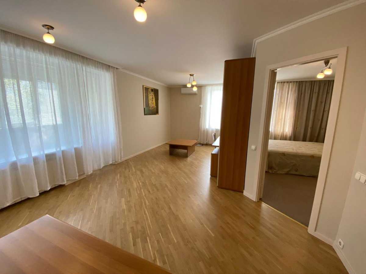 Аренда 2-комнатной квартиры 60 м², Лаврская ул., 4