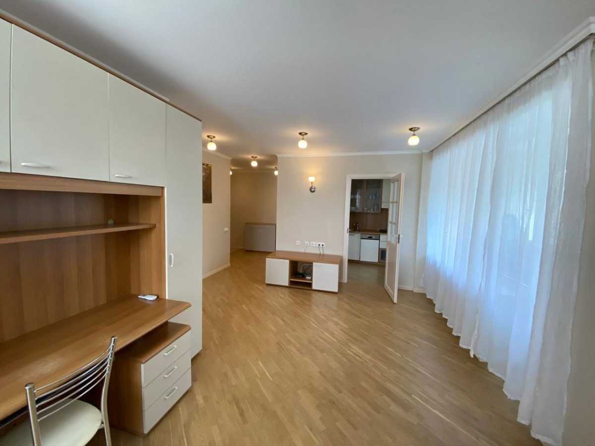 Аренда 2-комнатной квартиры 60 м², Лаврская ул., 4