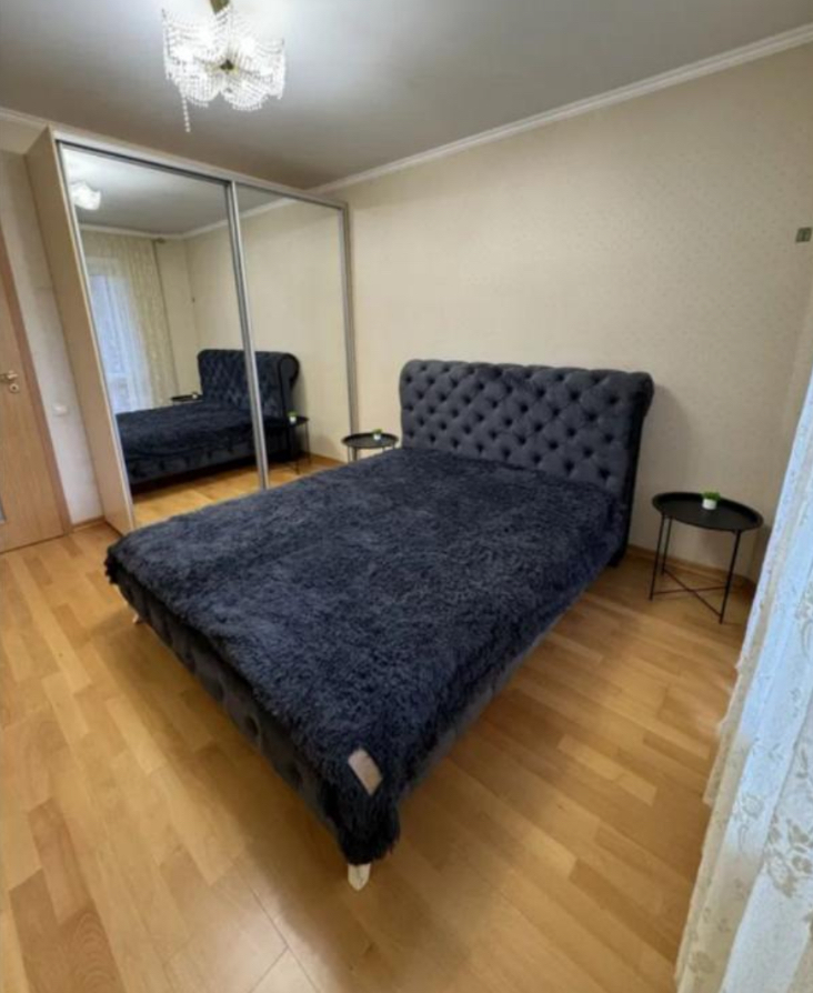 Продаж 3-кімнатної квартири 74 м², Архітекторська вул.