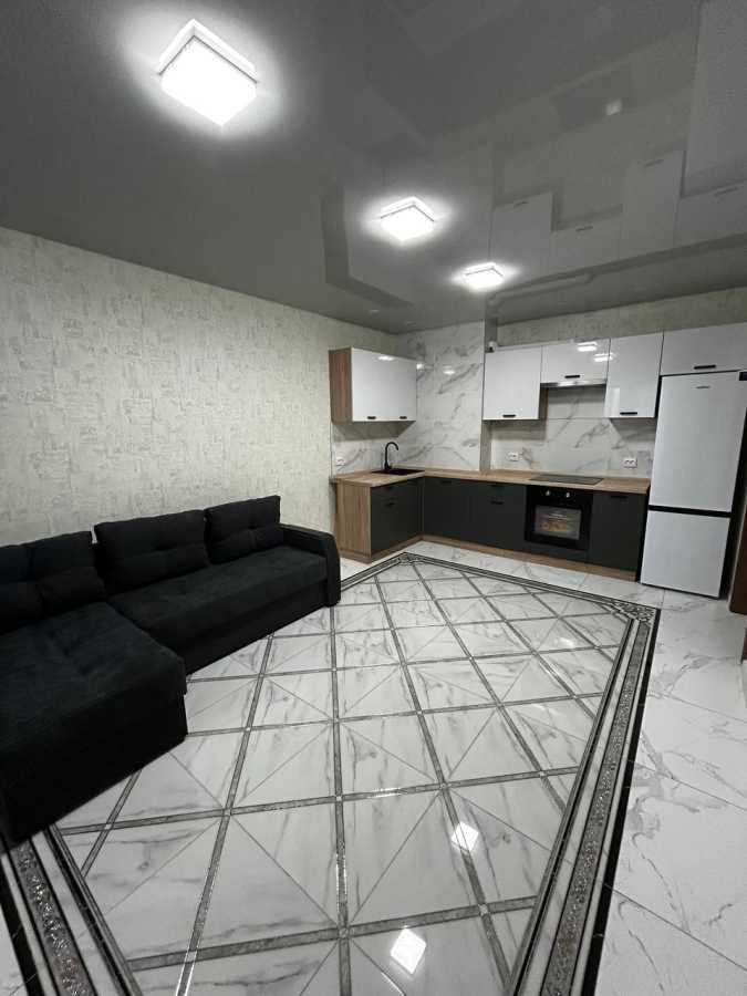 Продажа 2-комнатной квартиры 73 м², Ревуцкого ул., 54