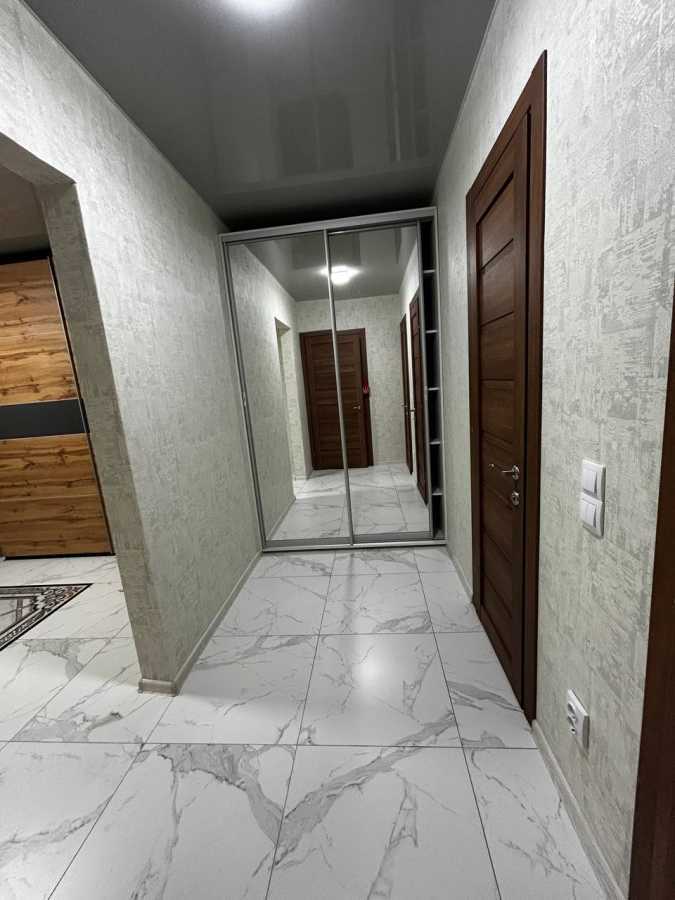 Продажа 2-комнатной квартиры 73 м², Ревуцкого ул., 54