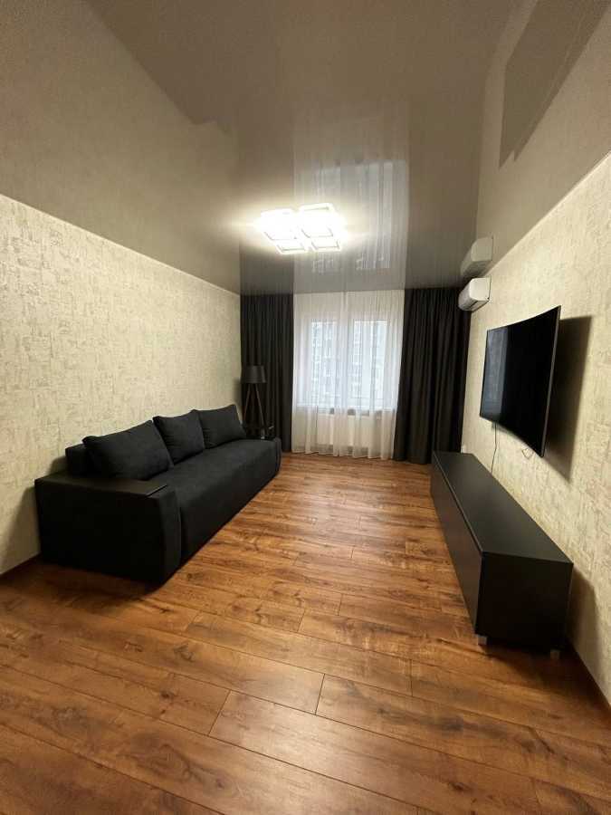 Продажа 2-комнатной квартиры 73 м², Ревуцкого ул., 54