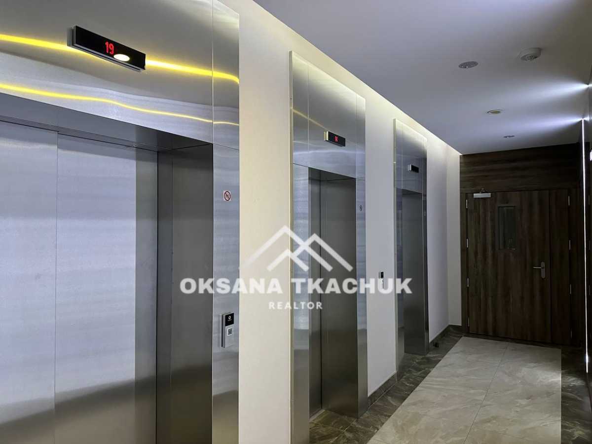 Продаж 2-кімнатної квартири 80 м², Микільсько-Слобідська вул., 3Б