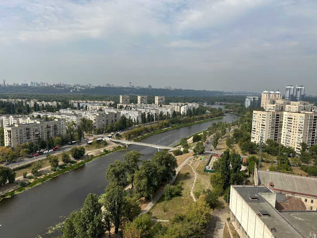 Продажа 4-комнатной квартиры 143 м², Ованеса Туманяна ул., 15А