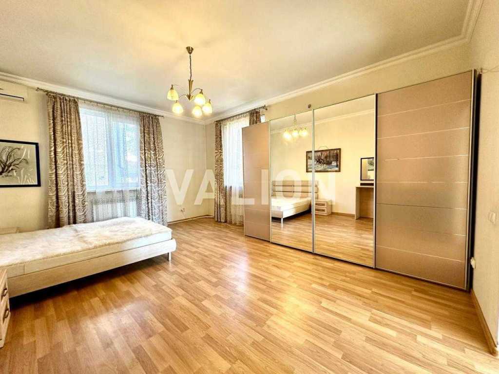 Продаж будинку 452.8 м², 47-а Садова вул.