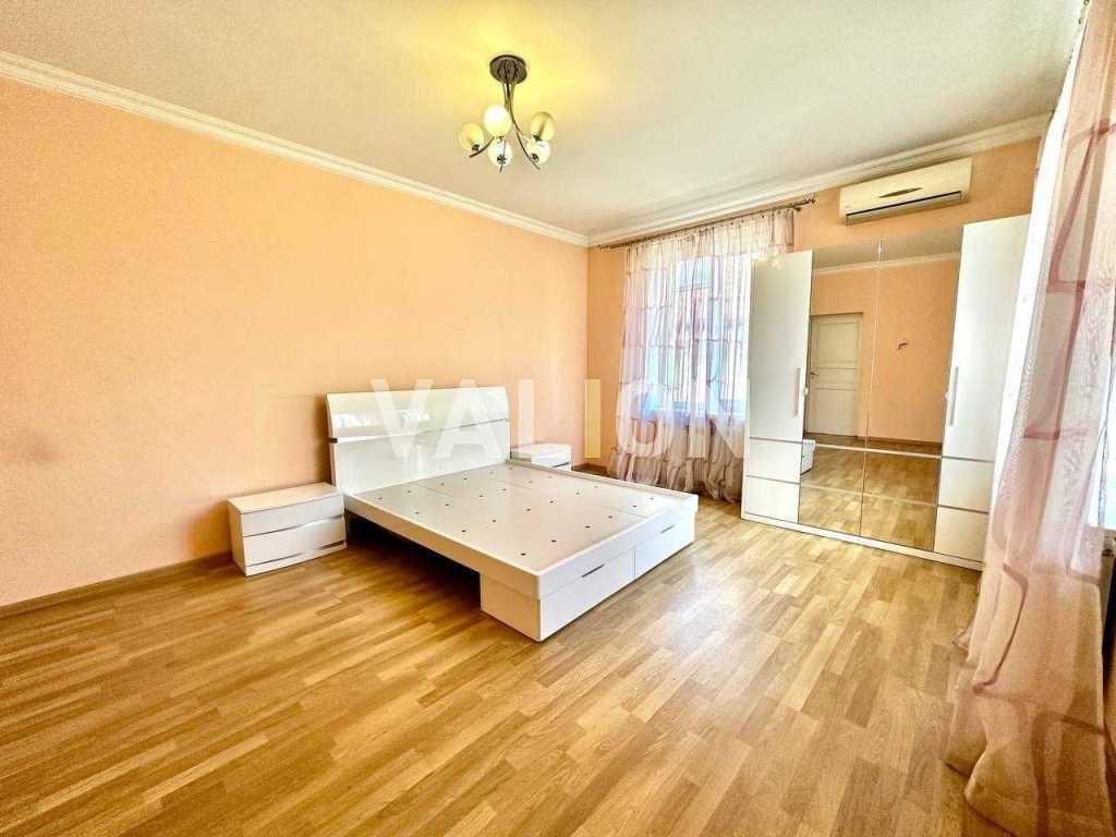 Продаж будинку 452.8 м², 47-а Садова вул.