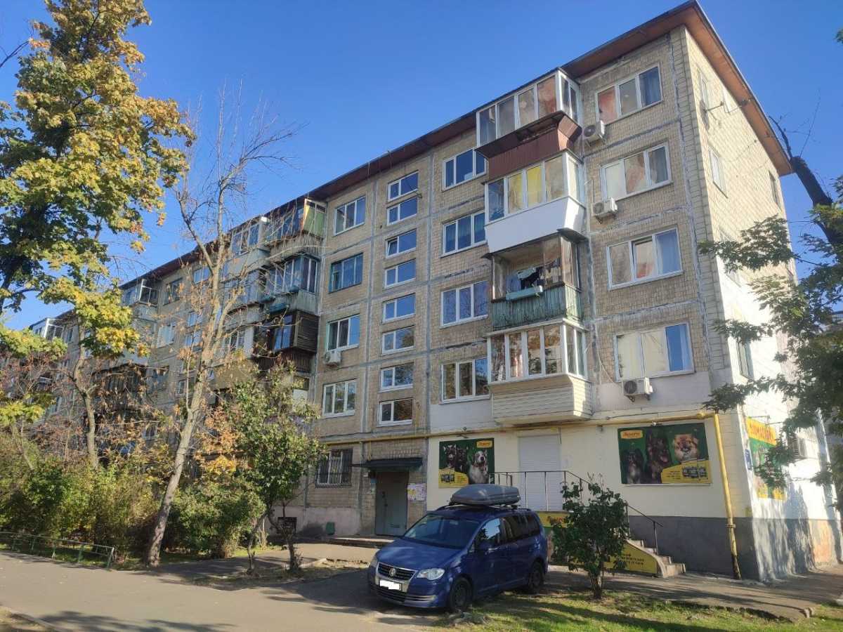 Продаж 3-кімнатної квартири 61 м², Братиславська вул., 10