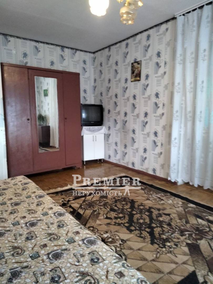 Продаж 1-кімнатної квартири 30 м², Героїв оборони Одеси вул.