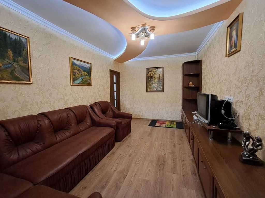 Продажа 3-комнатной квартиры 69 м², Масив