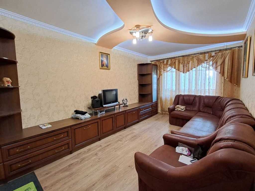 Продажа 3-комнатной квартиры 69 м², Масив