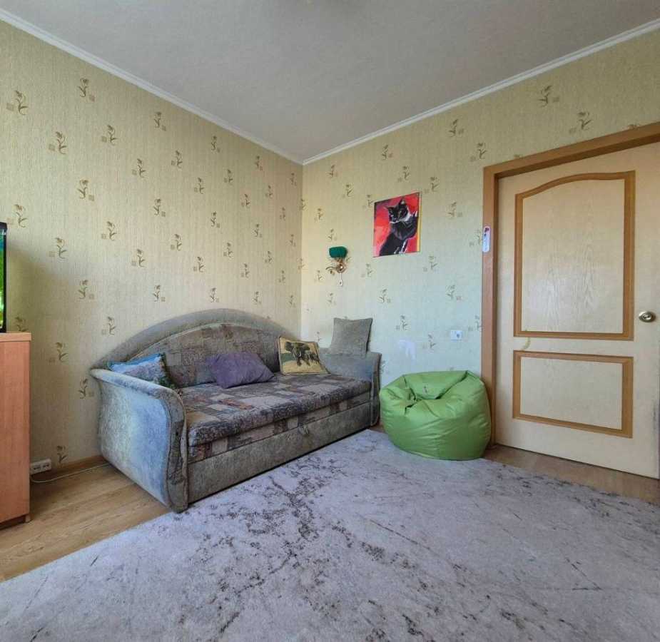 Продажа 3-комнатной квартиры 68 м², Сержа Лифаря ул., 3Б