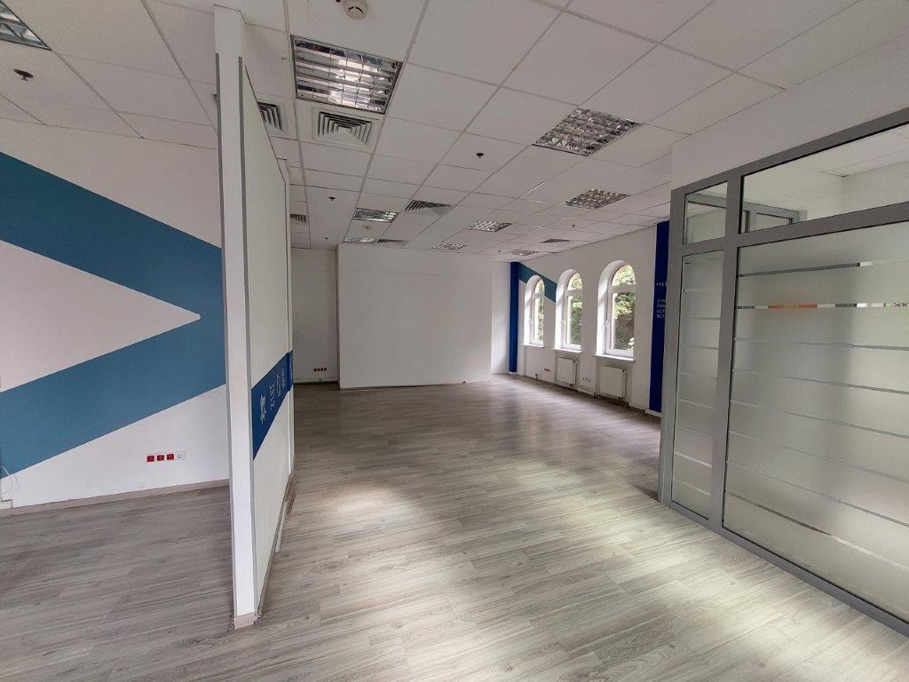 Оренда офісу 557 м², Верхній Вал вул.