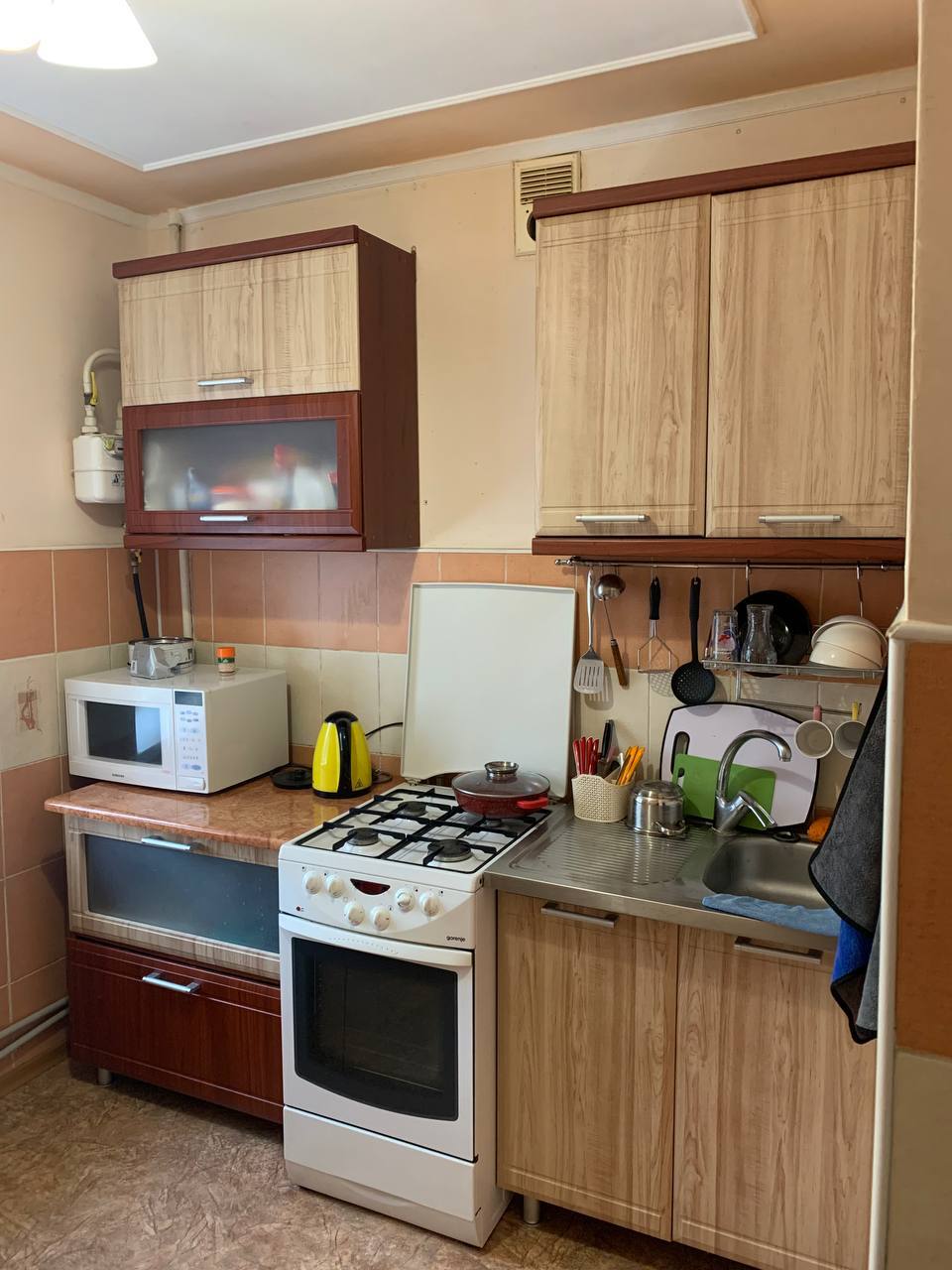 Продажа 2-комнатной квартиры 52.3 м², Гамалия ул.