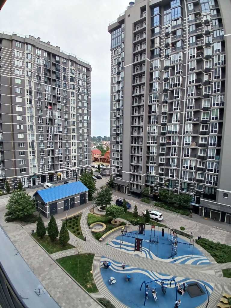 Продажа 1-комнатной квартиры 30 м², Леонида Бирюкова бул.