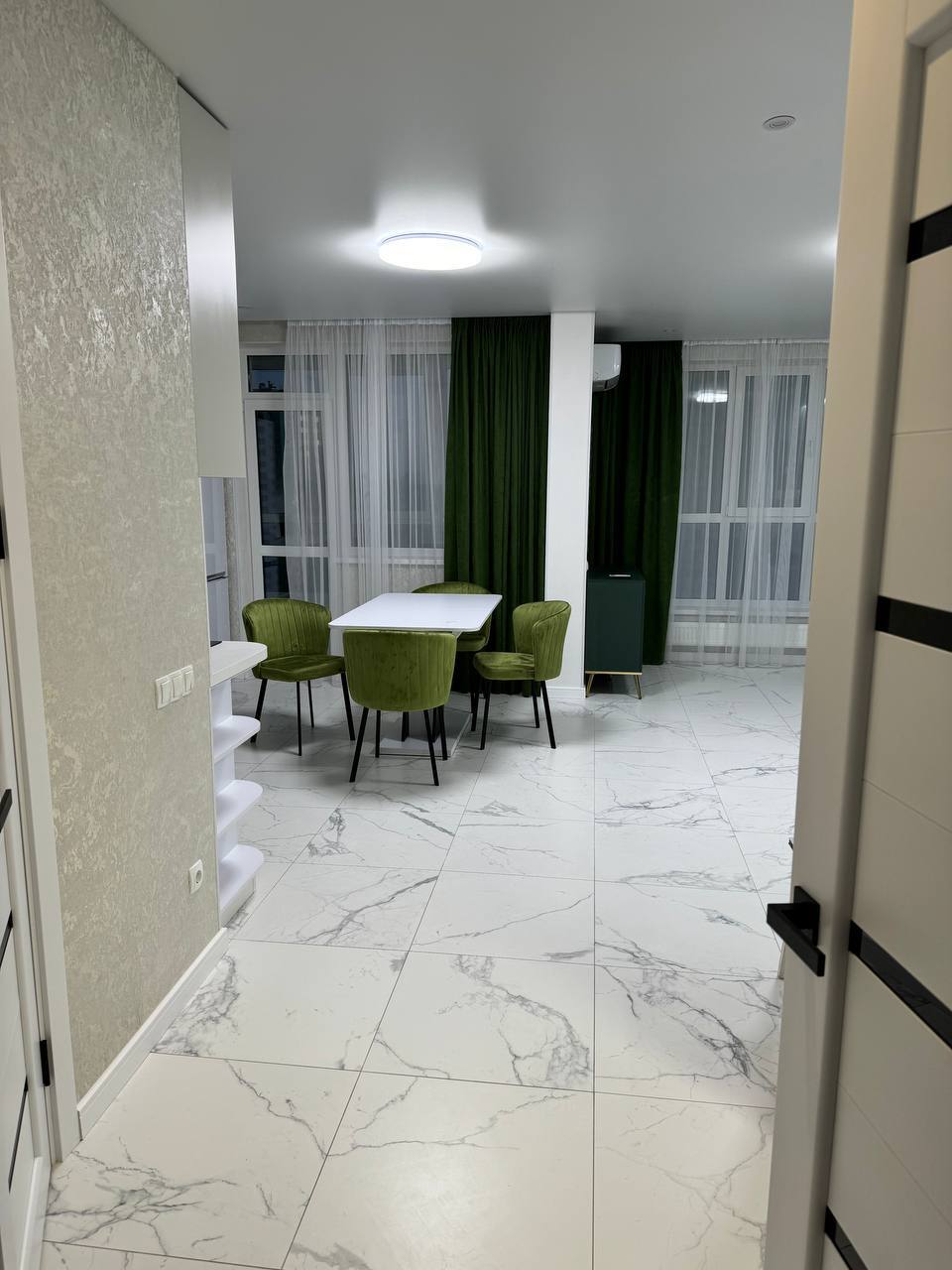 Оренда студії 45 м², Вишгородська вул., 45г