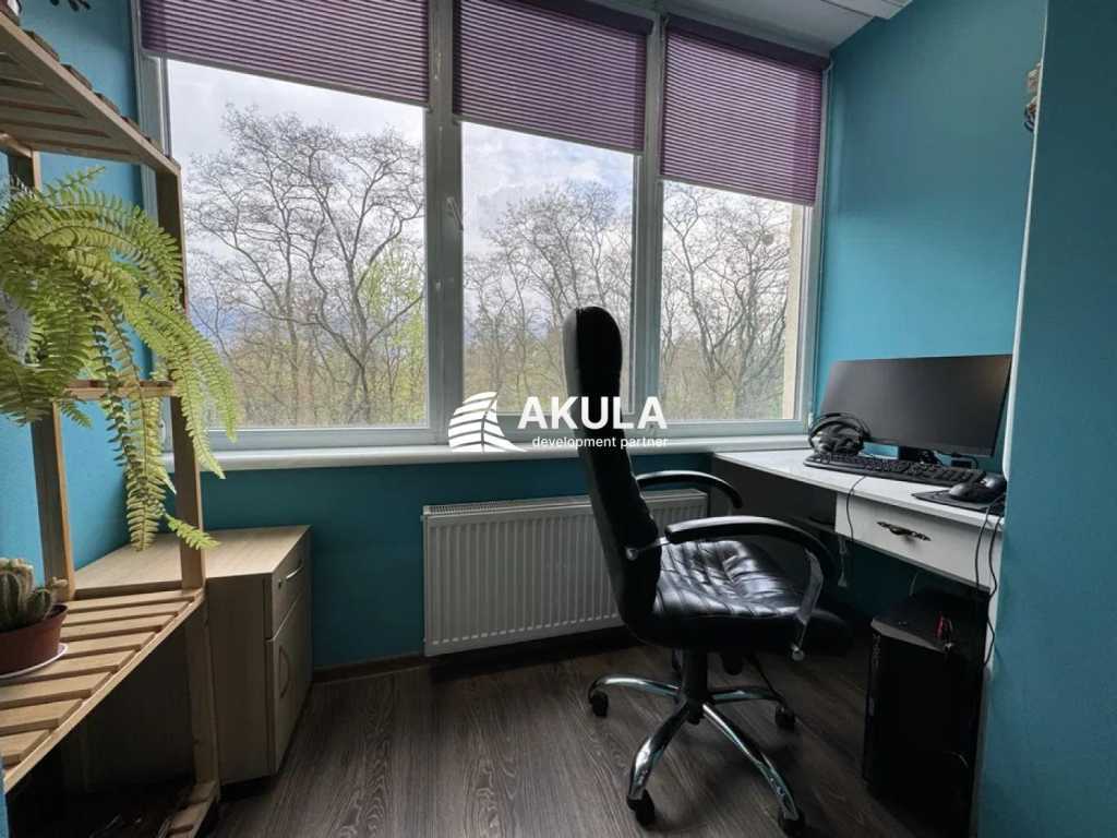 Продажа 3-комнатной квартиры 90 м², Академика Шалимова ул.