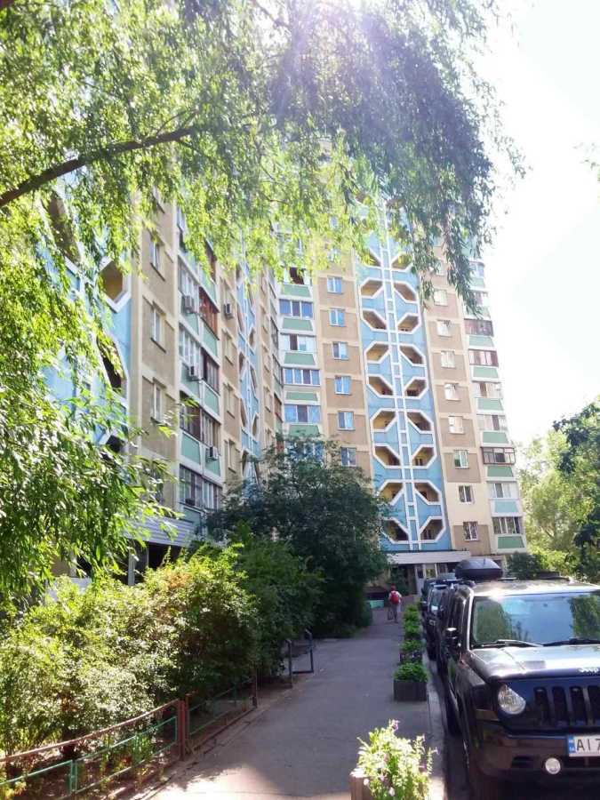 Продажа 2-комнатной квартиры 65 м², Михаила Донца ул., Драгоманова, 14