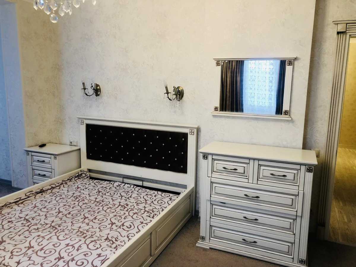 Продажа 3-комнатной квартиры 108 м², Григория Андрющенко ул., 6Г