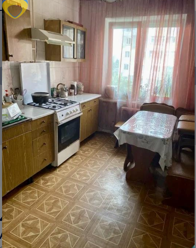 Продаж 3-кімнатної квартири 64 м², Ільфа і Петрова вул., 43