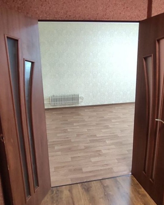 Продаж 4-кімнатної квартири 83 м²