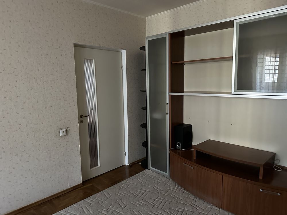 Продаж 3-кімнатної квартири 77 м²