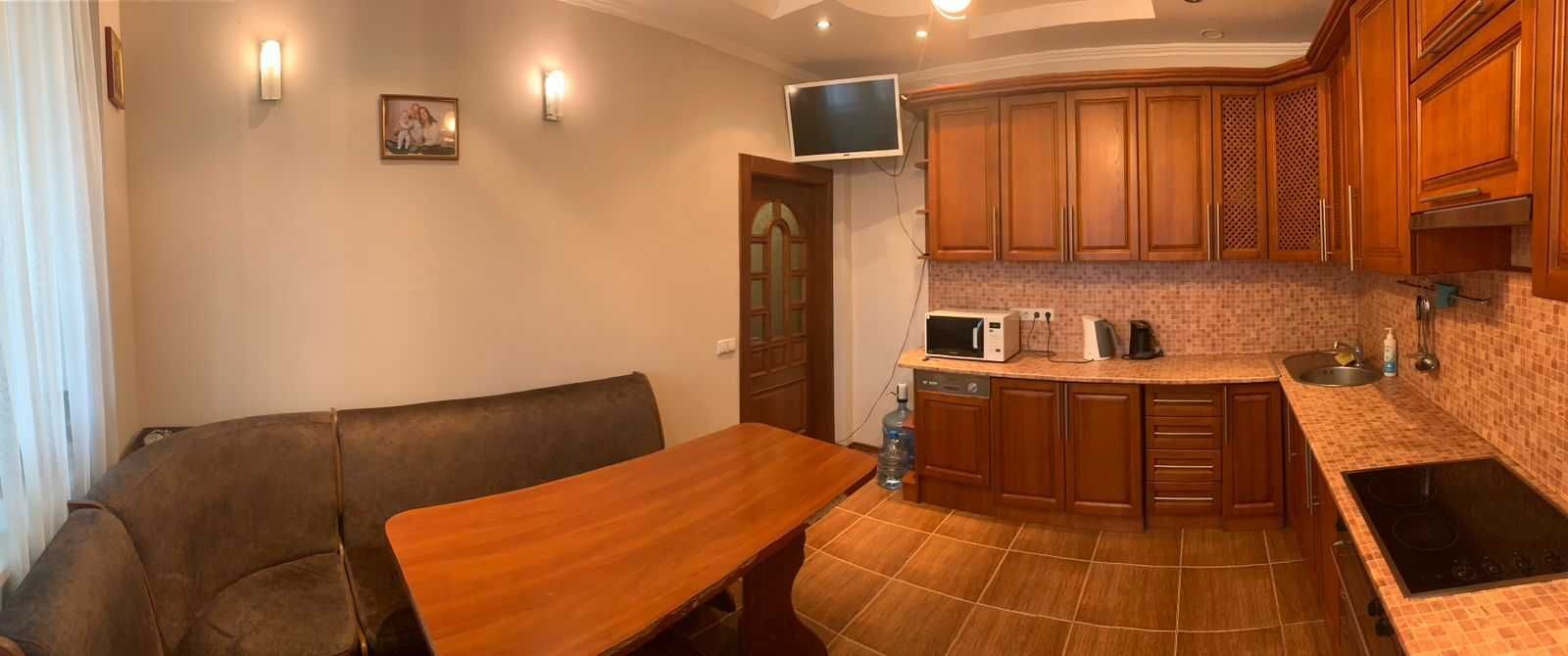 Продаж 2-кімнатної квартири 70 м²