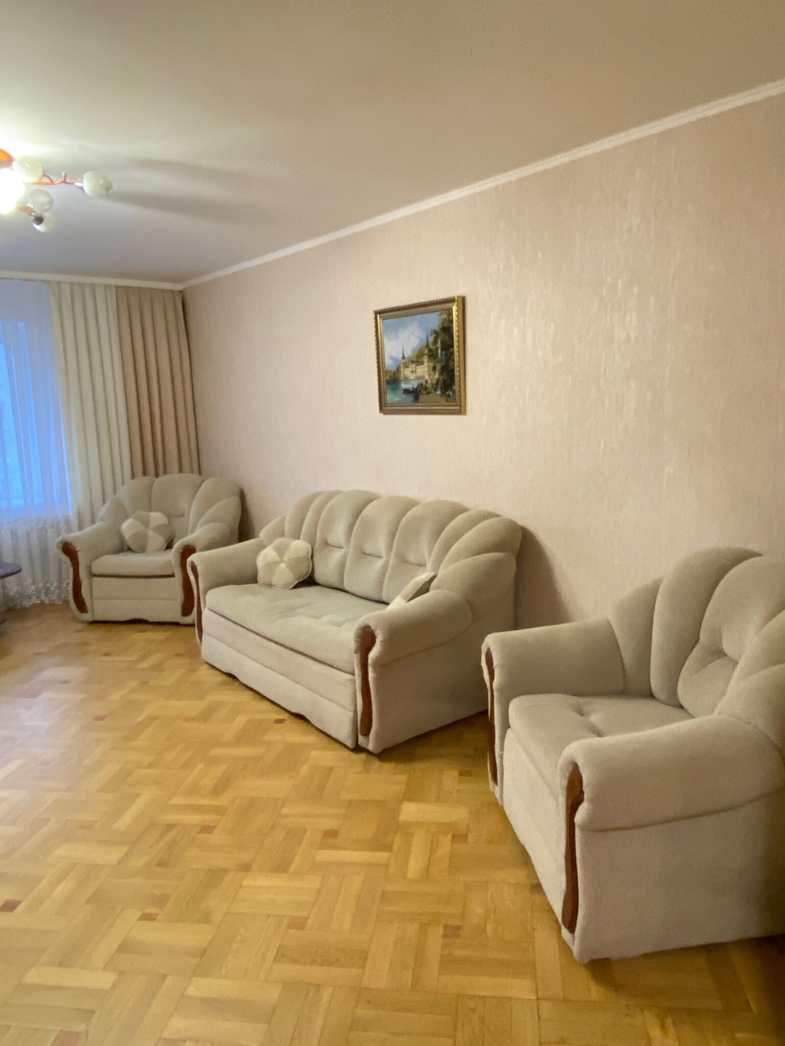 Продаж 3-кімнатної квартири 92 м²