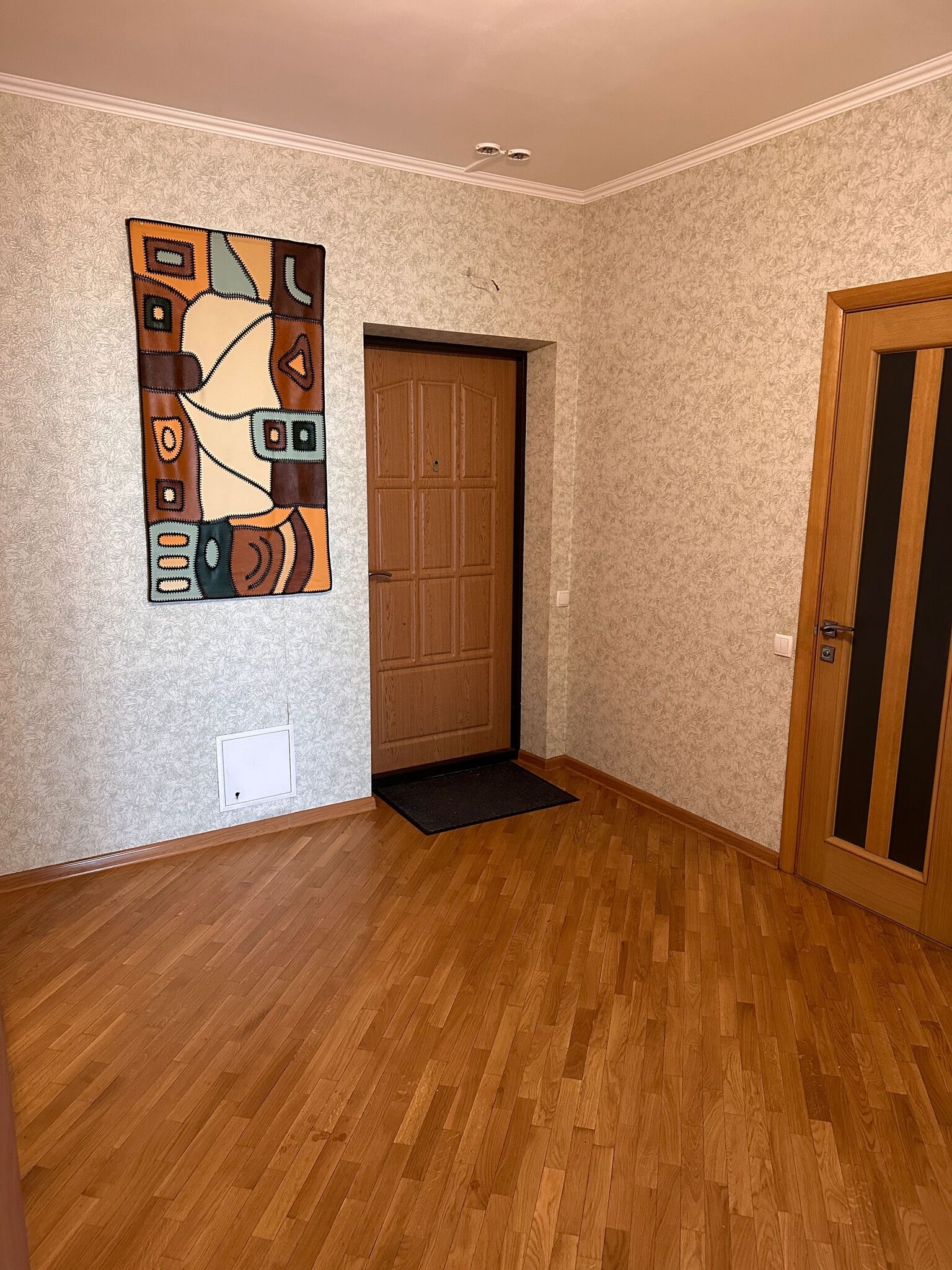 Продаж 3-кімнатної квартири 102 м²