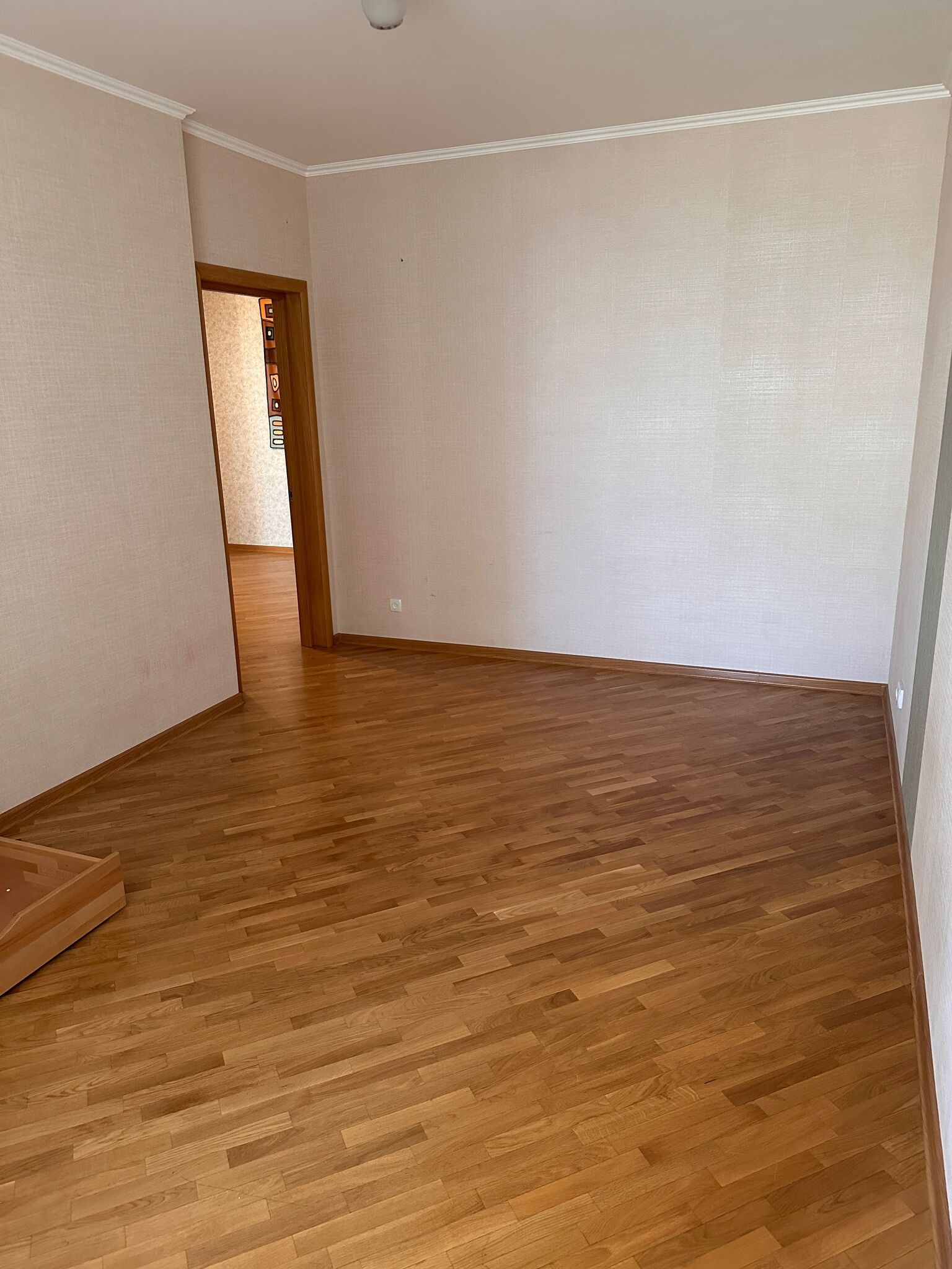 Продаж 3-кімнатної квартири 102 м²