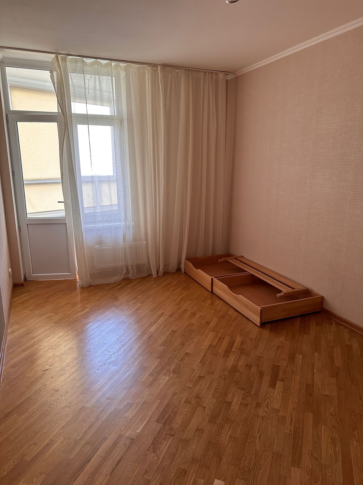 Продаж 3-кімнатної квартири 102 м²