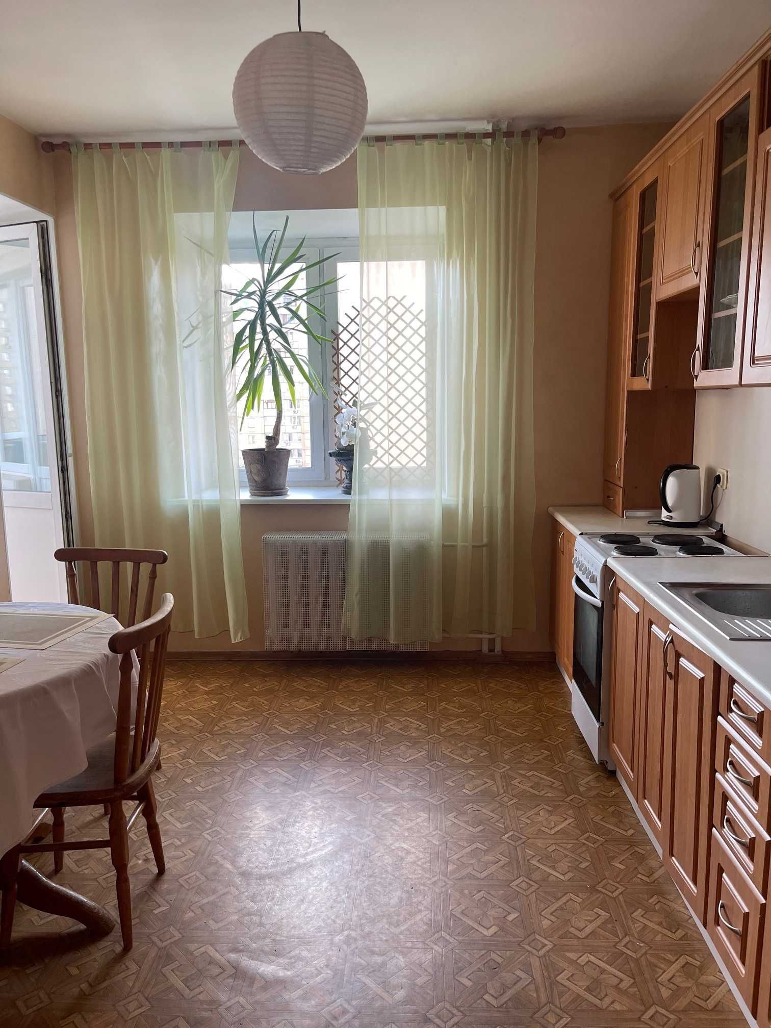 Продаж 2-кімнатної квартири 70 м²