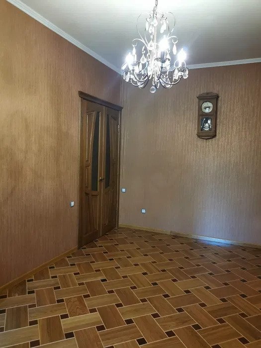 Продаж 3-кімнатної квартири 71.3 м²