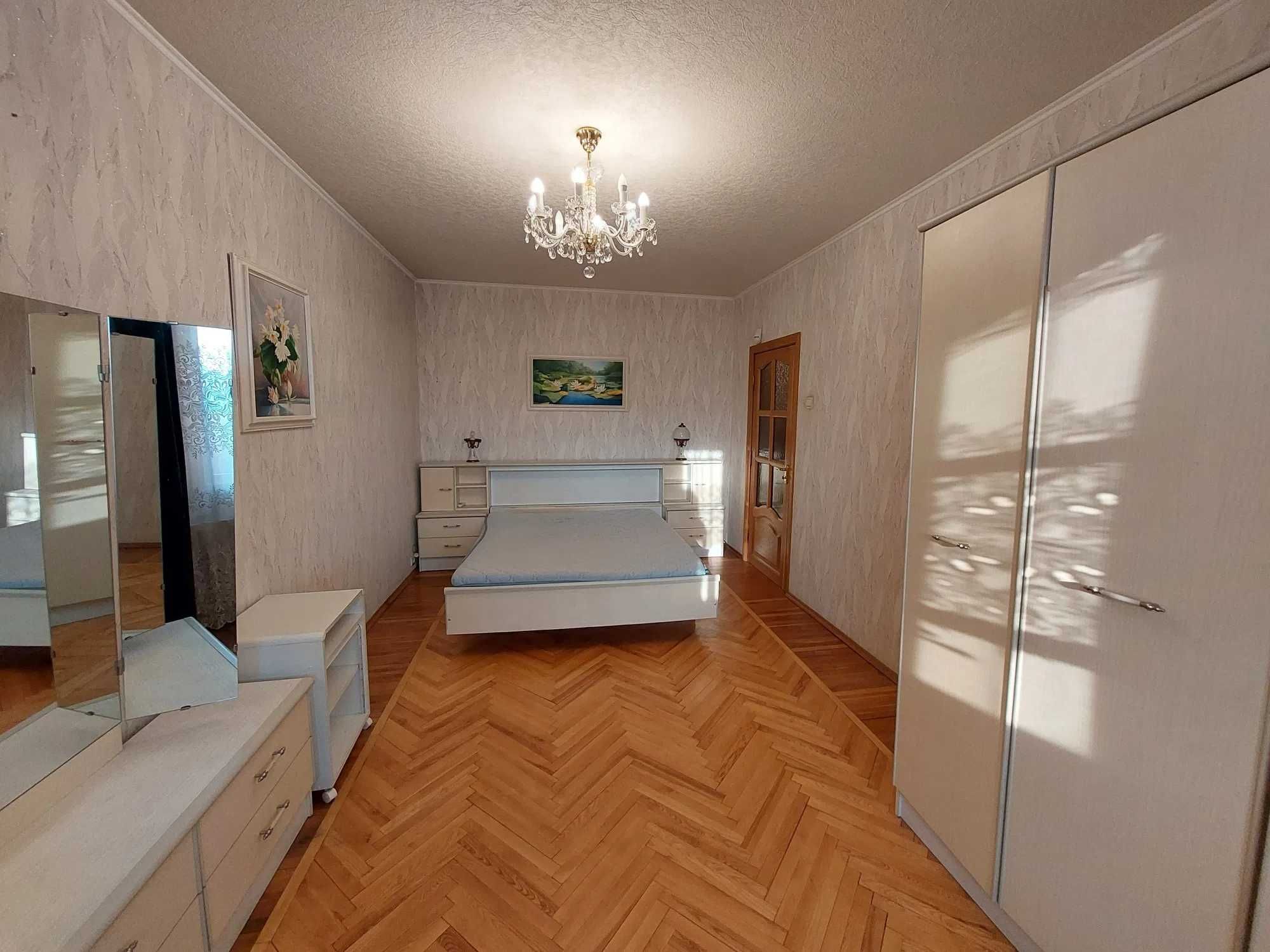 Продаж 3-кімнатної квартири 74 м²