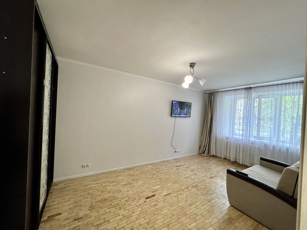 Продаж 1-кімнатної квартири 30 м²