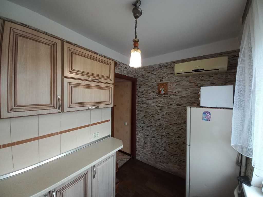 Продаж 1-кімнатної квартири 31 м², Кирилівська вул., 127