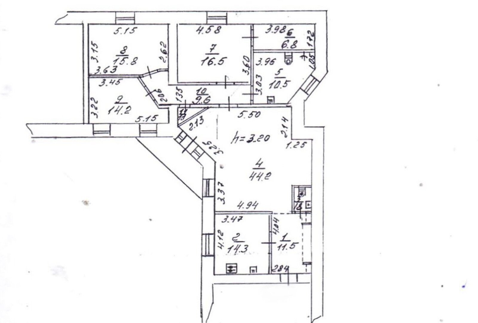 Продаж 4-кімнатної квартири 148 м²