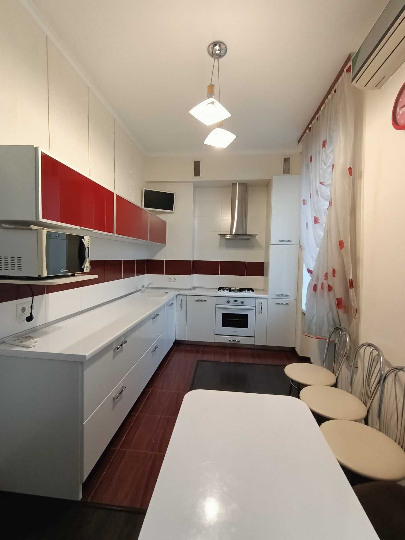 Продаж 2-кімнатної квартири 85 м²