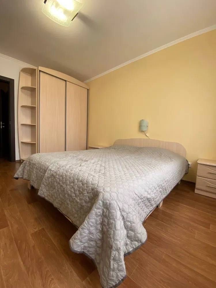 Продажа 2-комнатной квартиры 67 м²