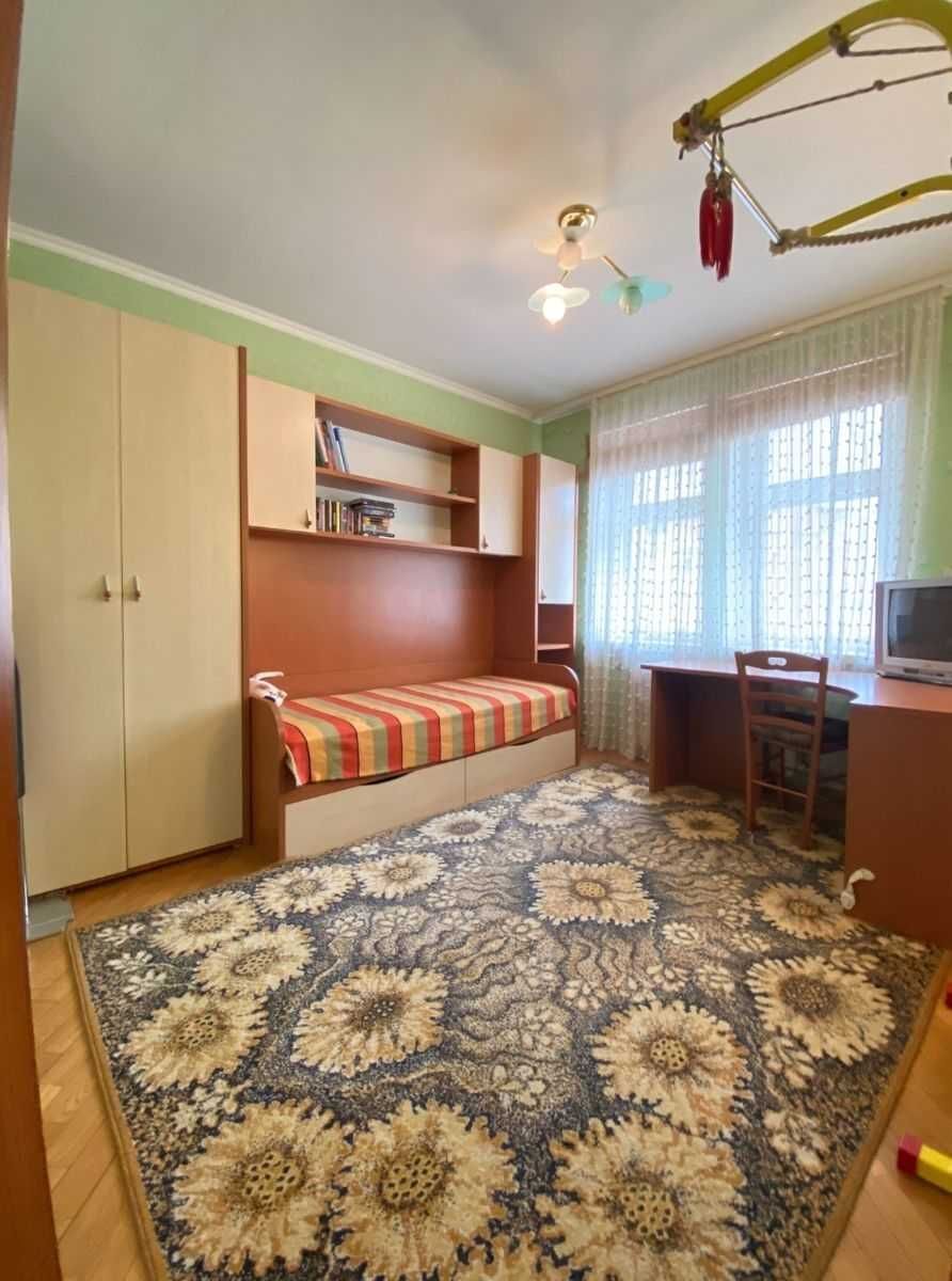 Продаж 2-кімнатної квартири 75 м²