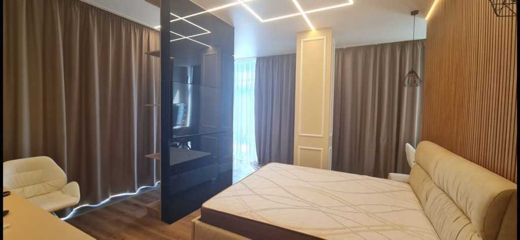 Продаж 2-кімнатної квартири 75 м², Олегівська вул., 3