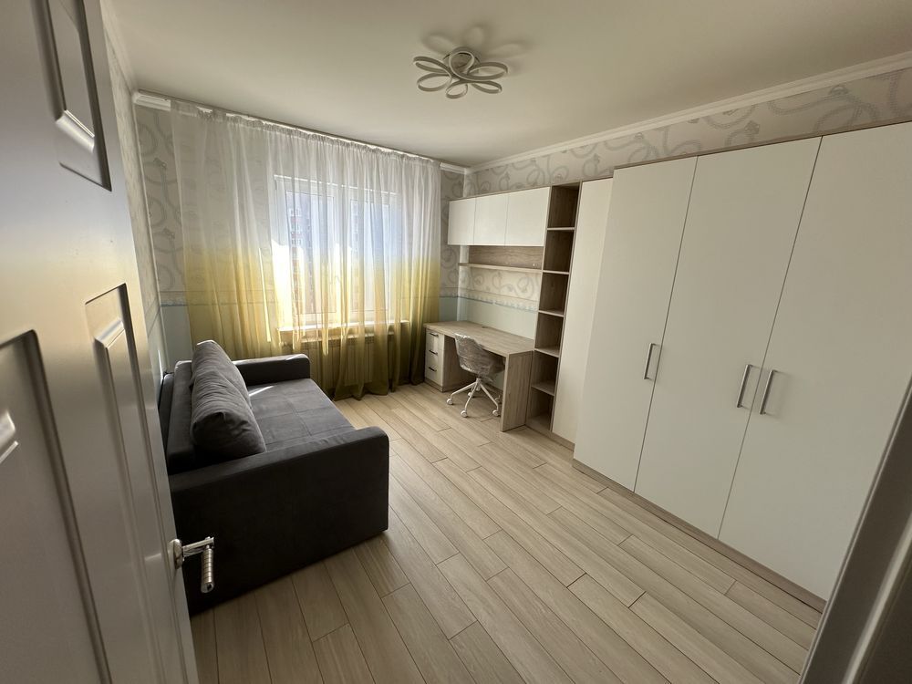 Продаж 3-кімнатної квартири 93 м²