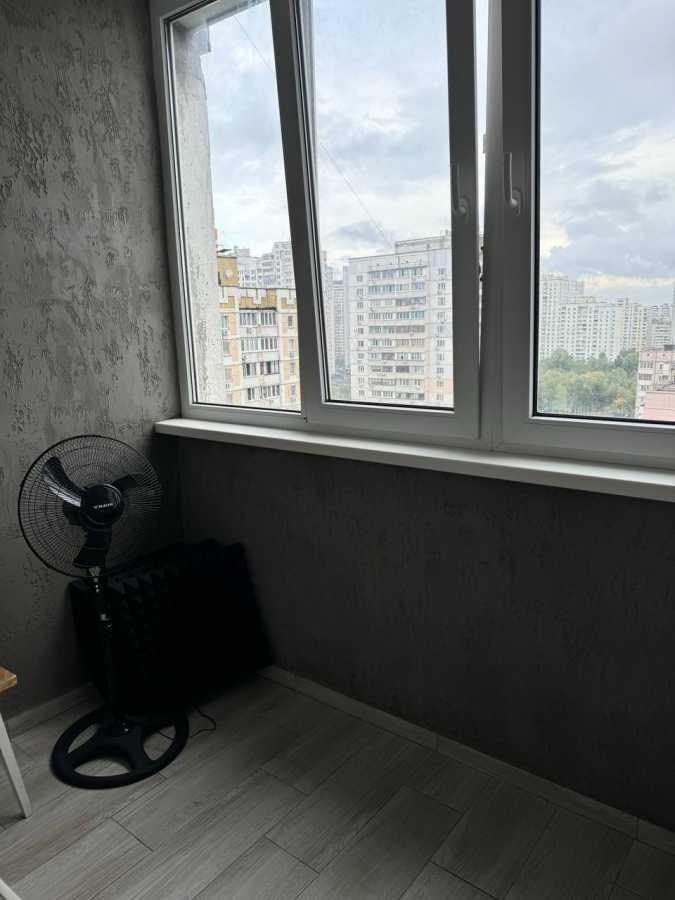 Аренда 3-комнатной квартиры 98 м², Петра Григоренко просп., 5