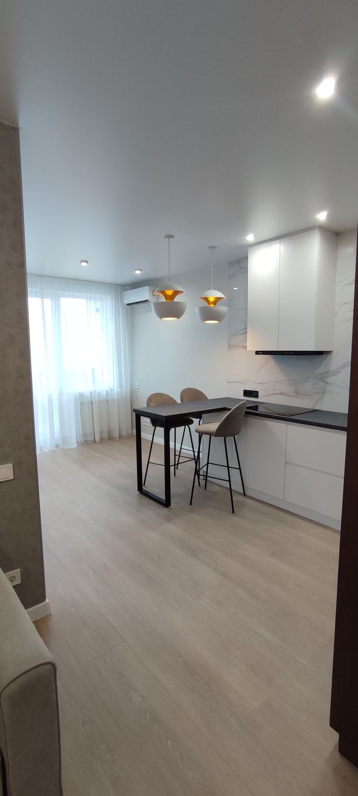 Продажа 1-комнатной квартиры 56 м²