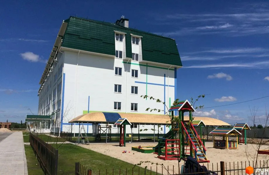 Продаж 2-рівневої квартири 67 м², Спортивна вул., 22